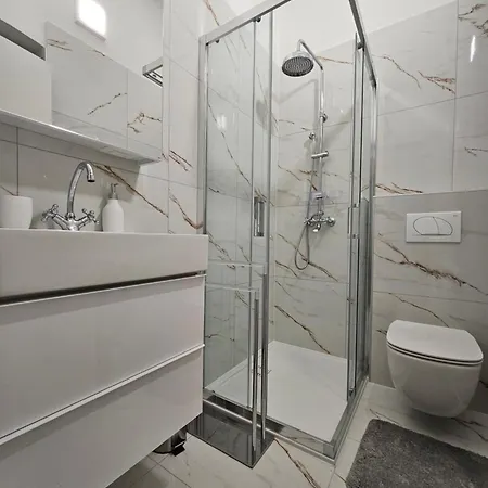 No8 Apartman *