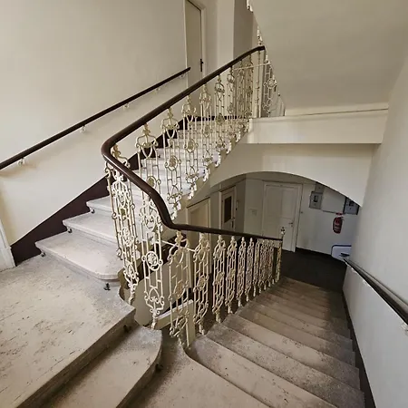 Apartamento No8 *