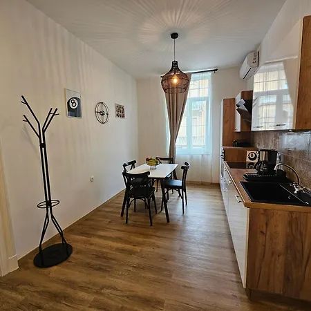 No8 Apartman Opatija